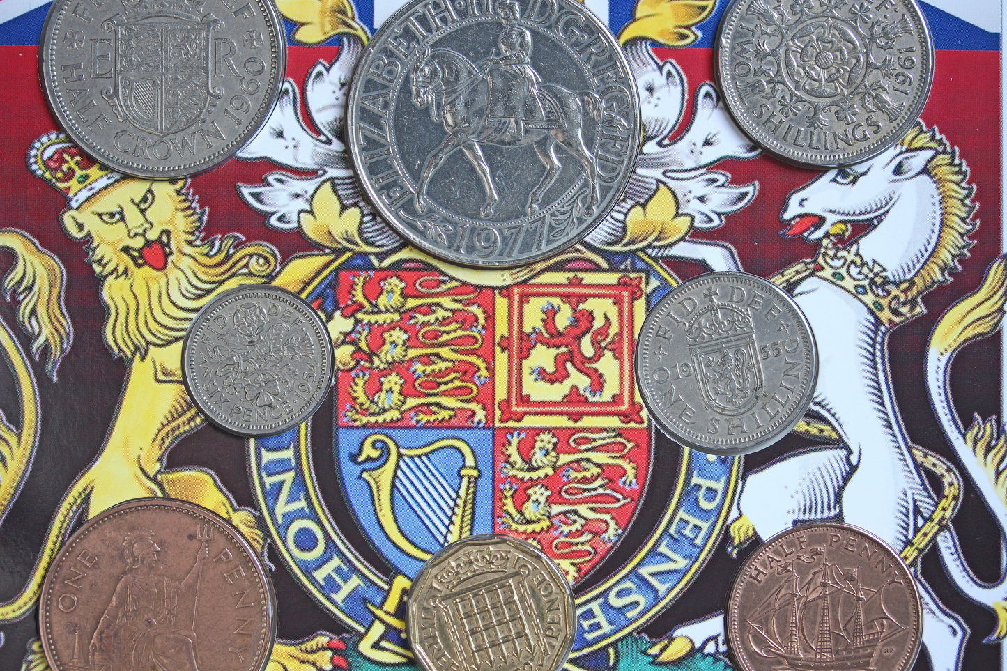 Elizabeth II Coin Collection Pack, Crown, Half Crown, Two Shilling, Shilling, Sixpence, Threepence, penny, Half Penny, 8 coins [E2RCP]