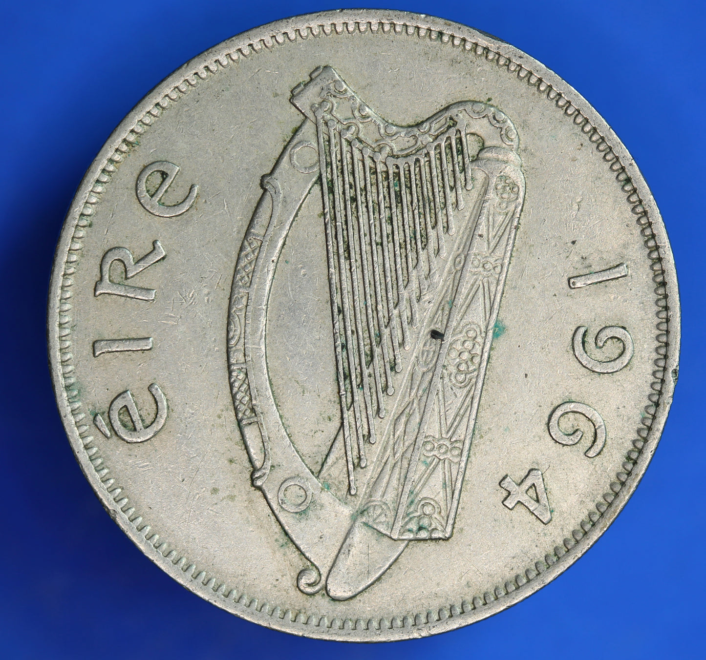 GENUINE 1964 Irish Half Crown 2/6 Ireland EIRE coin, Cu-Ni, Irish Hunter [06/24 30467]