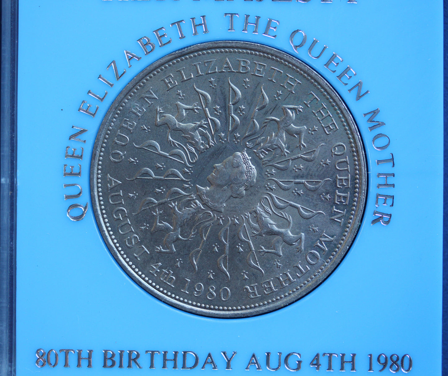 GENUINE 1980 Queen Mother 80th birthday Crown (cased) Elizabeth II QEII nice coin *[MOTH80]