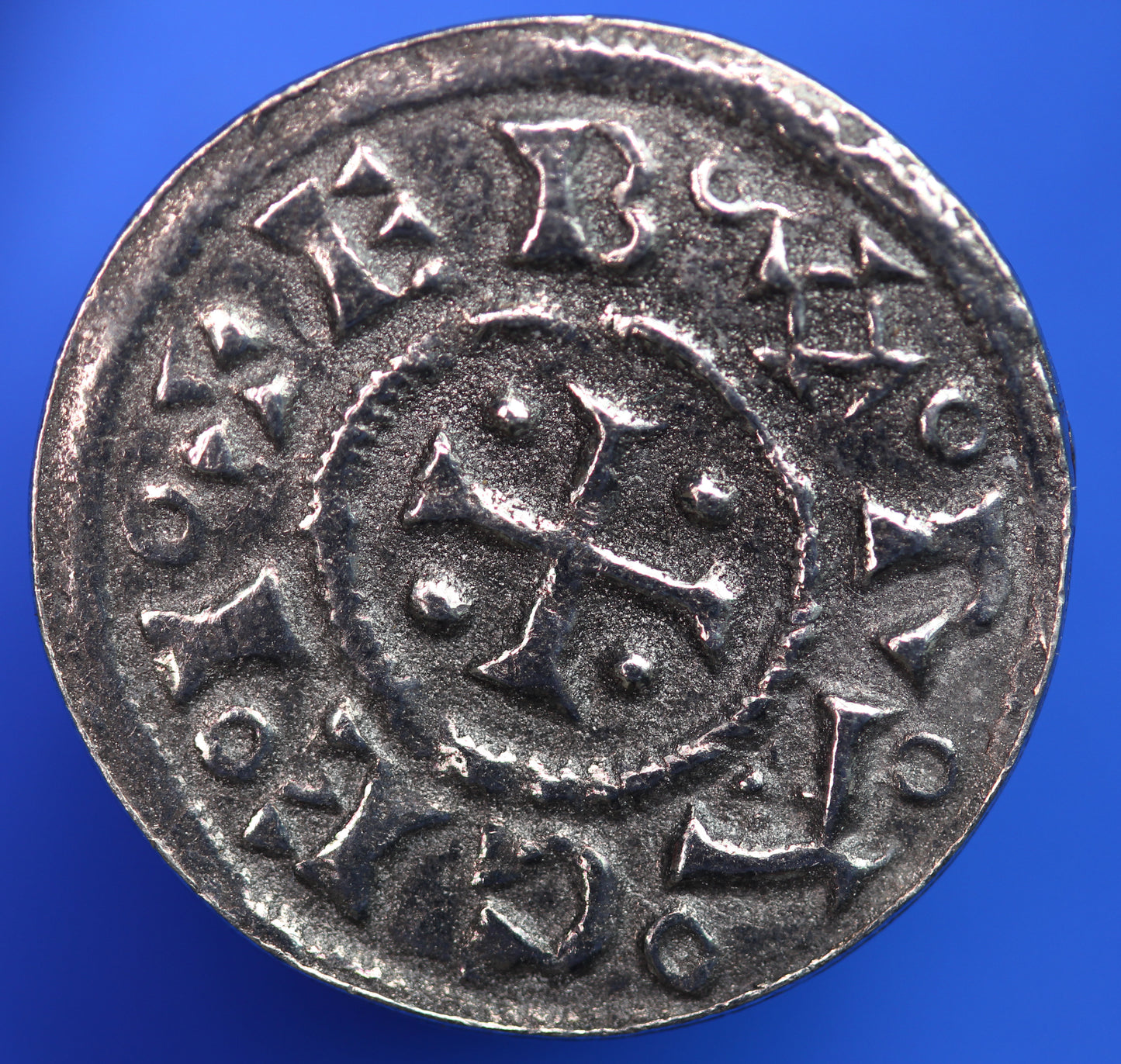 REPRODUCTION Viking Coin - Viking York Penny 1035 - 1060 AD. 19mm [YSPCOIN]