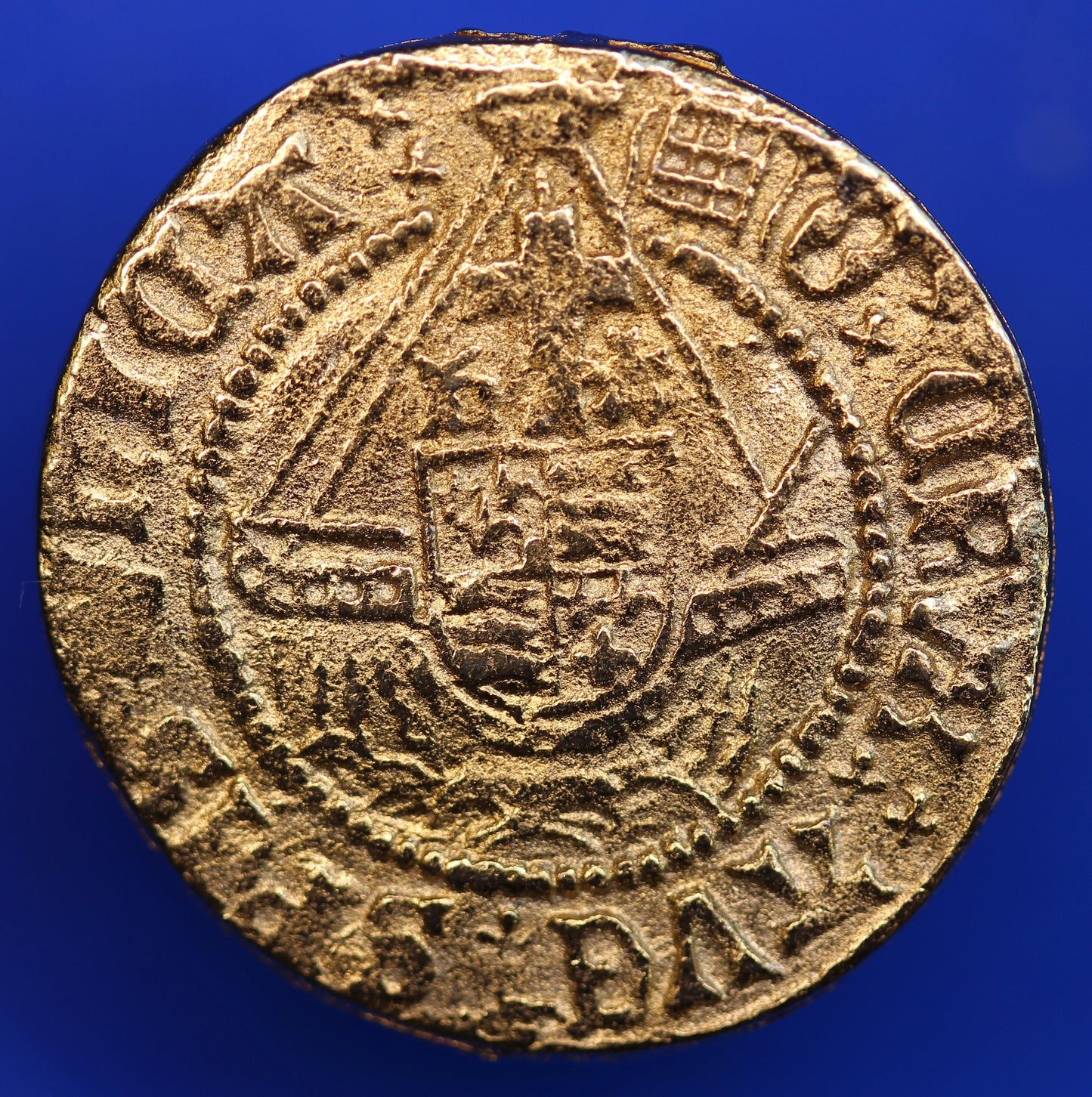 REPRODUCTION Tudor Henry VIII gold plated Half-Angel coin 19mm [H8HACOIN]