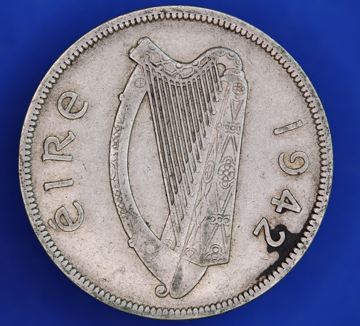 GENUINE 1942 Irish Half Crown 2/6 Ireland EIRE coin, 75% silver [R05/24 26972]