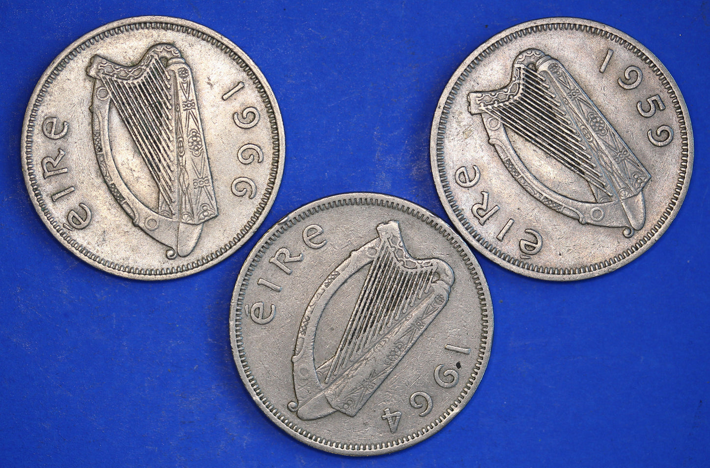 GENUINE 3 Irish florins /two shillings Ireland EIRE coins, Salmon, various dates [R03/25 29775]