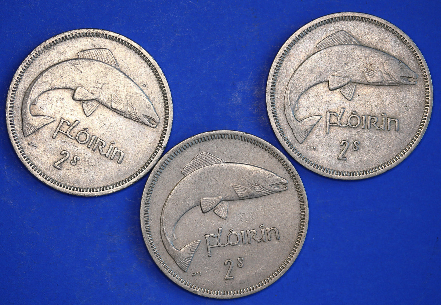 GENUINE 3 Irish florins /two shillings Ireland EIRE coins, Salmon, various dates [R03/25 29774]