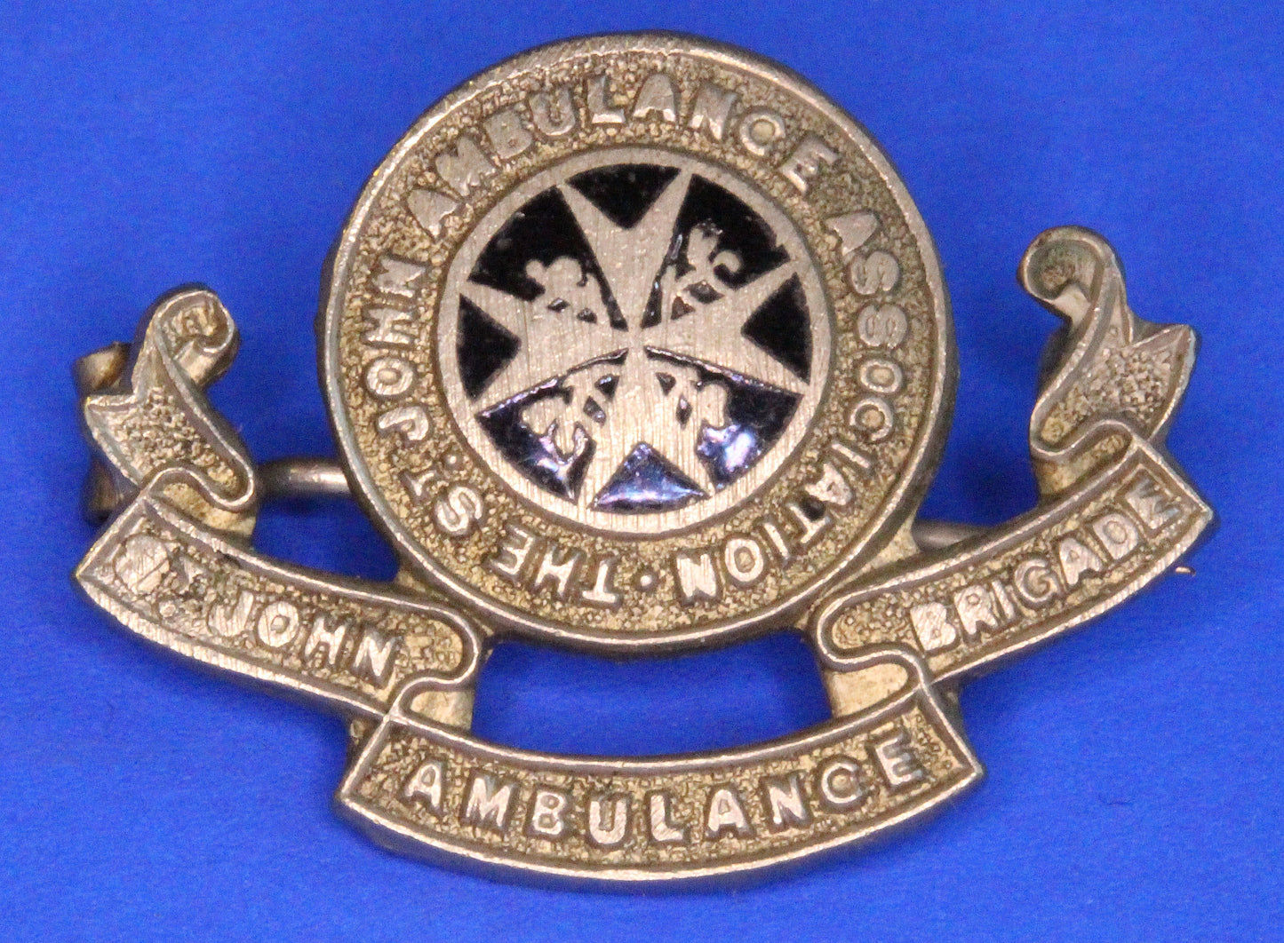 St John's Ambulance Association Lapel badge, 24mm wide            [R05/25 28980]