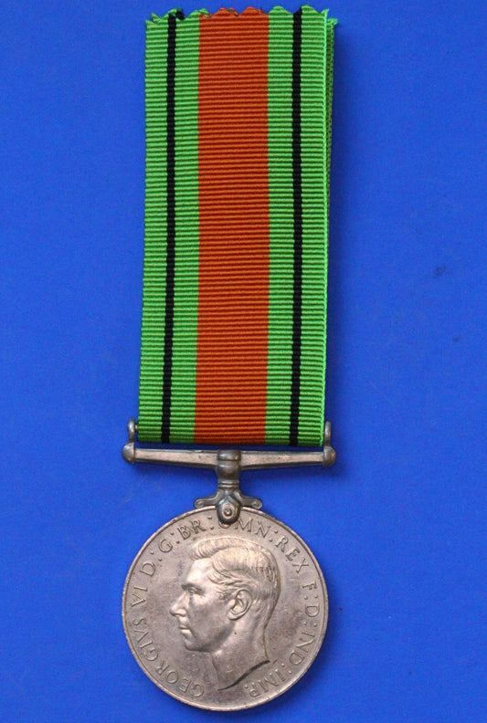 WW2 medal - George VI Defence medal with ribbons      [06/24 30177]