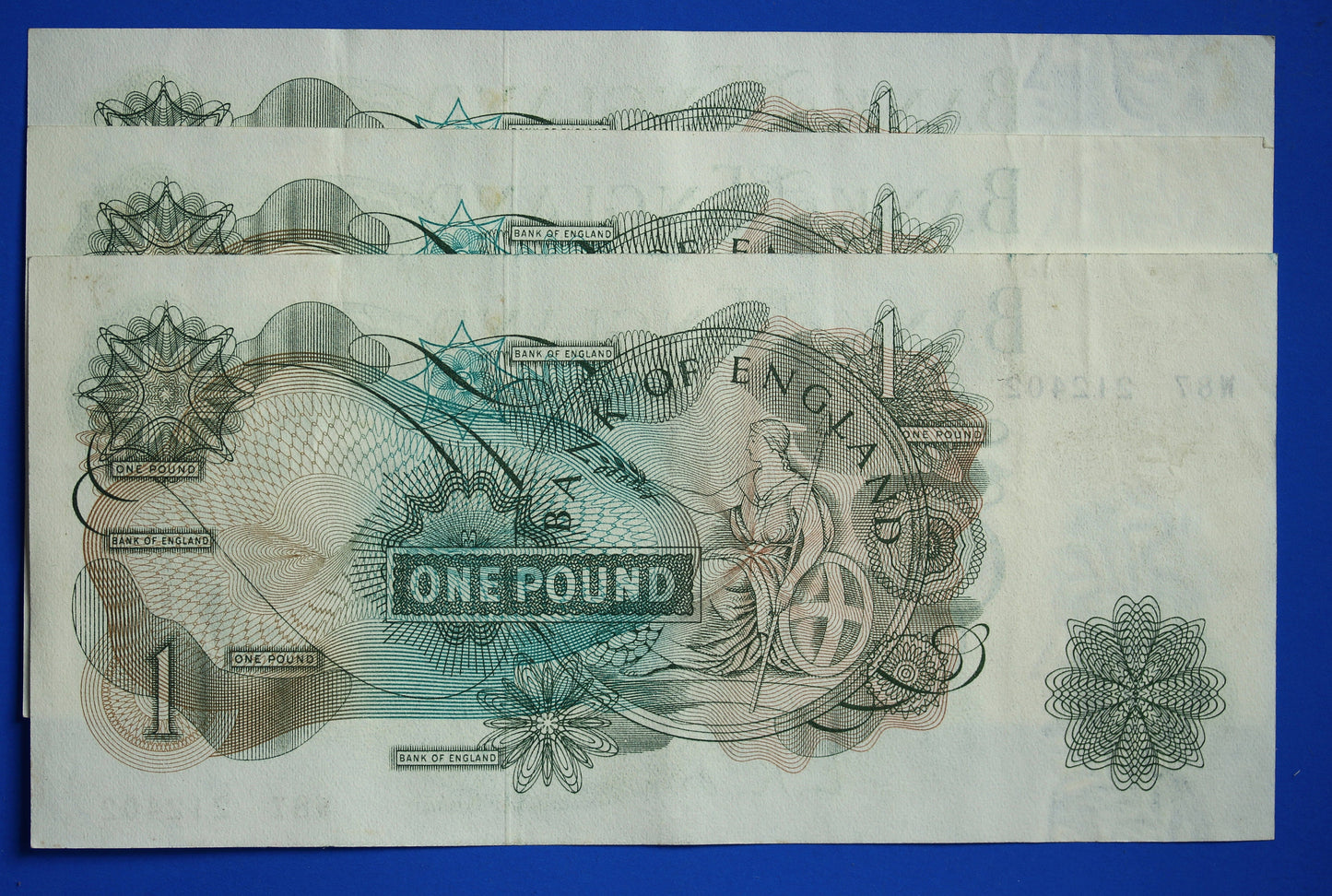 3x 1960 Bank of England One pound 1 pound, O'Brien "W87" Elizabeth II banknotes CONSECUTIVE   [06/24 30228]