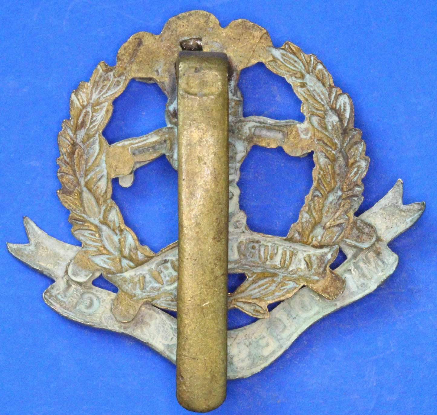 British Army Vintage World War 1 - WW1 Middlesex Regiment Cap Badge  [R08/25 30363]