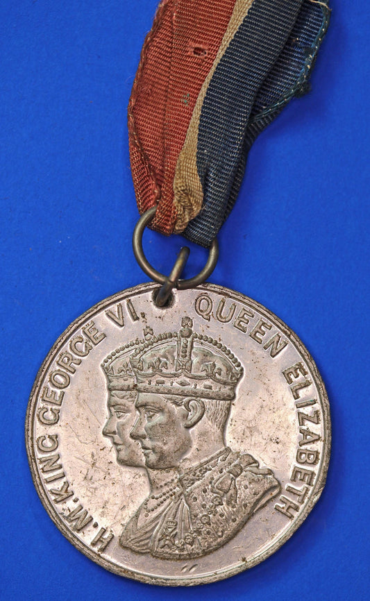 British Medal /Medallion - 1937 George VI & Queen Elizabeth Coronation medal, 38mm     [R08/25 30713]