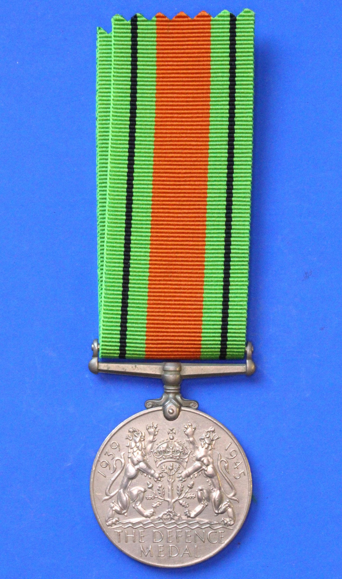 WW2 medal - George VI Defence with ribbon      [R09/25 30178]