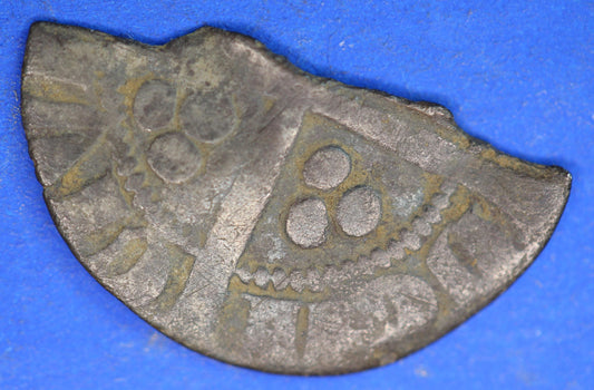 Medieval hammered short cross silver cut half penny, 0.52g   [R10/25 31030]