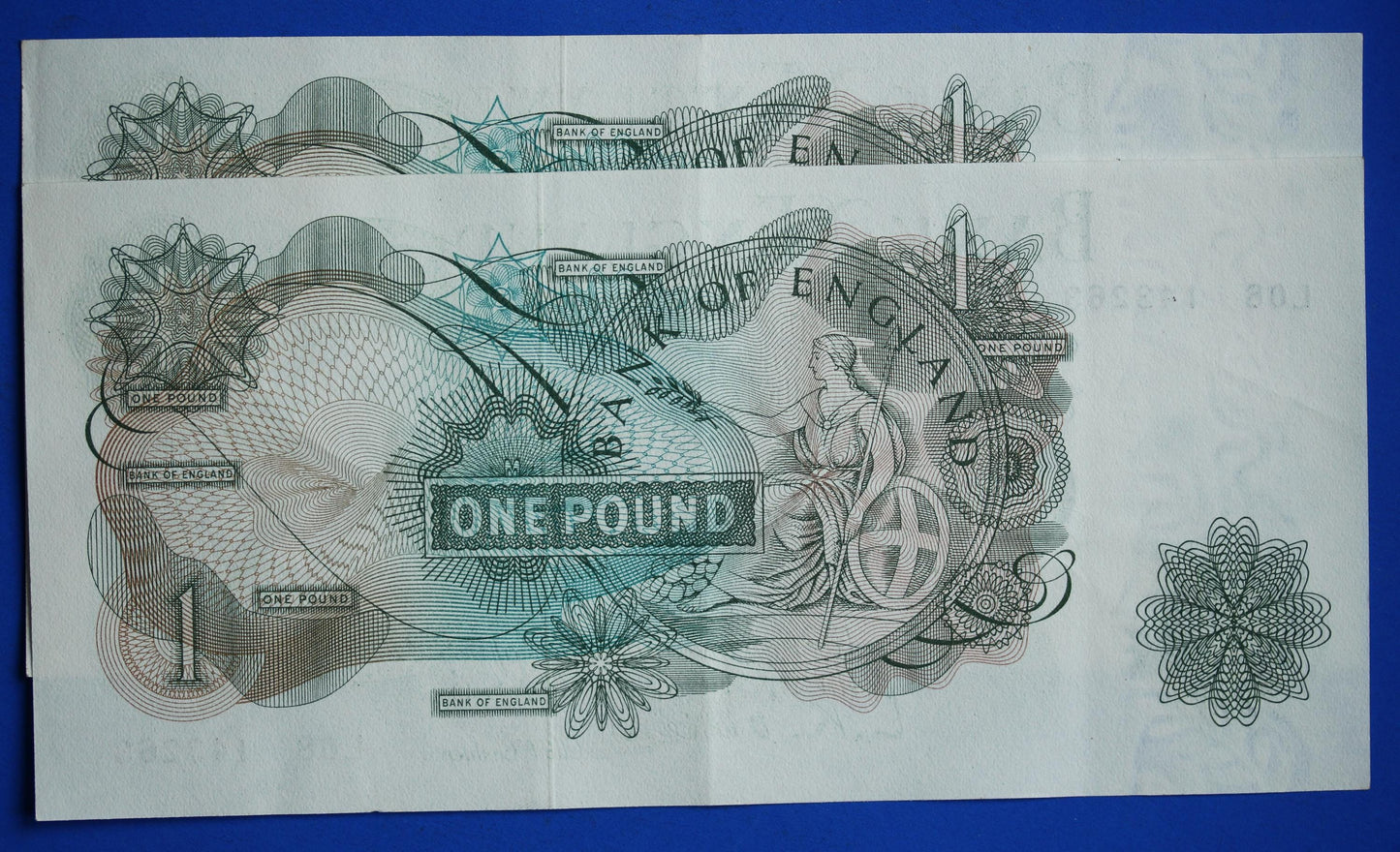2x 1960 Bank of England One pound 1 pound, O'Brien "L08" Elizabeth II banknotes CONSECUTIVE   [12/24 31543]