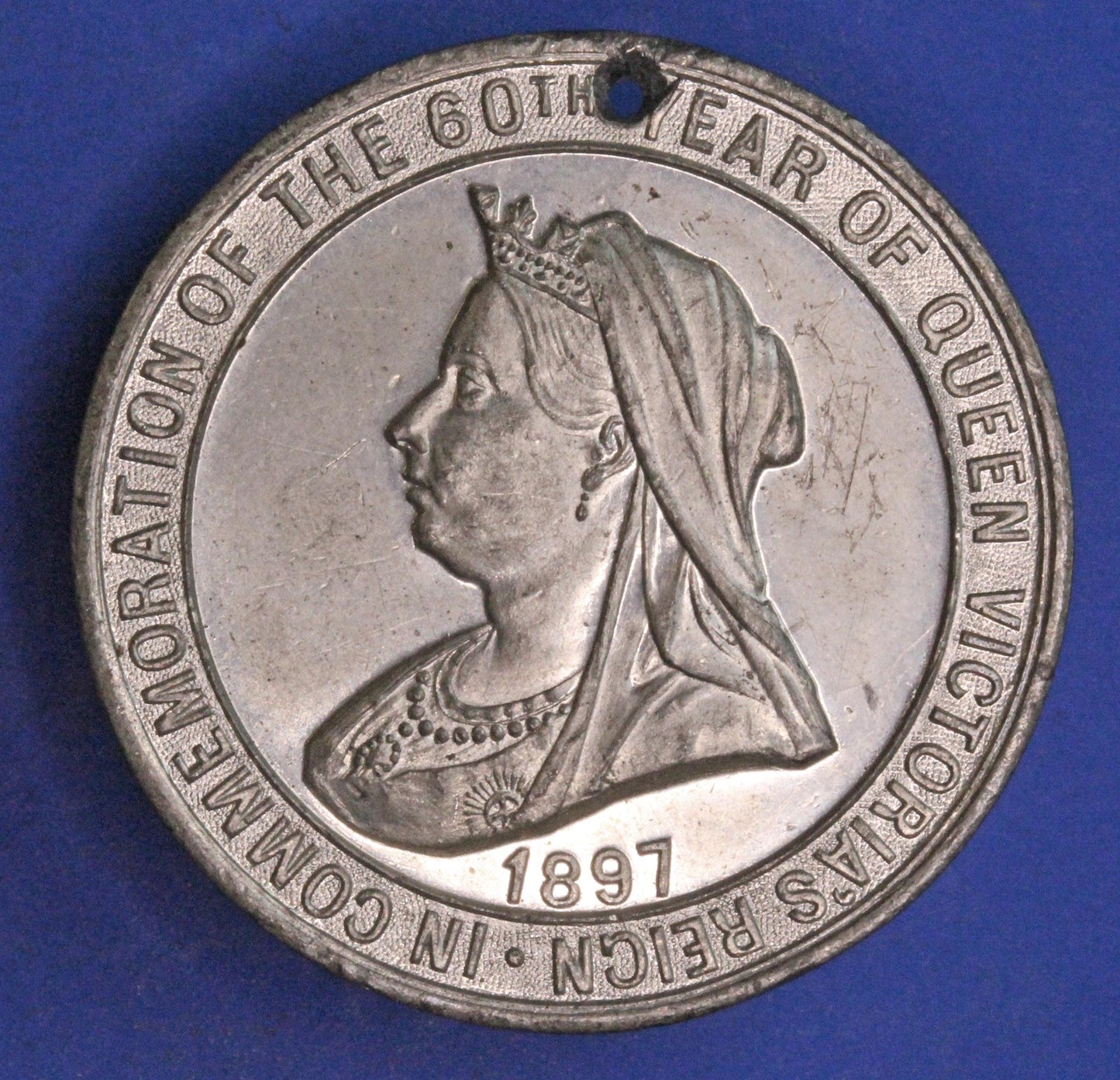 British Medal /Medallion - 1897 Victoria Diamond Jubilee medal, 38mm     [R12/25 31572]