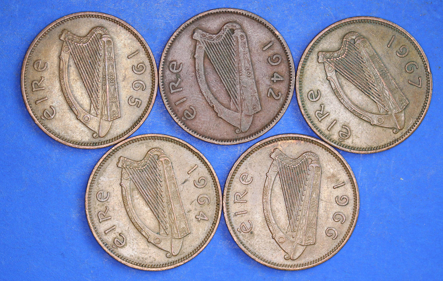 GENUINE Collection 5 Irish Half Penny Pennies 1/2d EIRE Ireland coins, different dates, Sow & Piglets [12/24 31694]