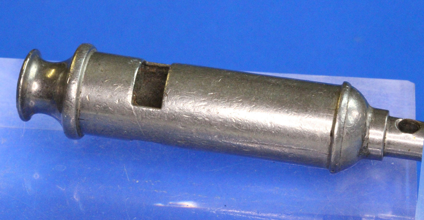 Vintage Whistle, Small Vintage The ACME Scout Whistle, Made in England, 6cm long  [02/25 31837]