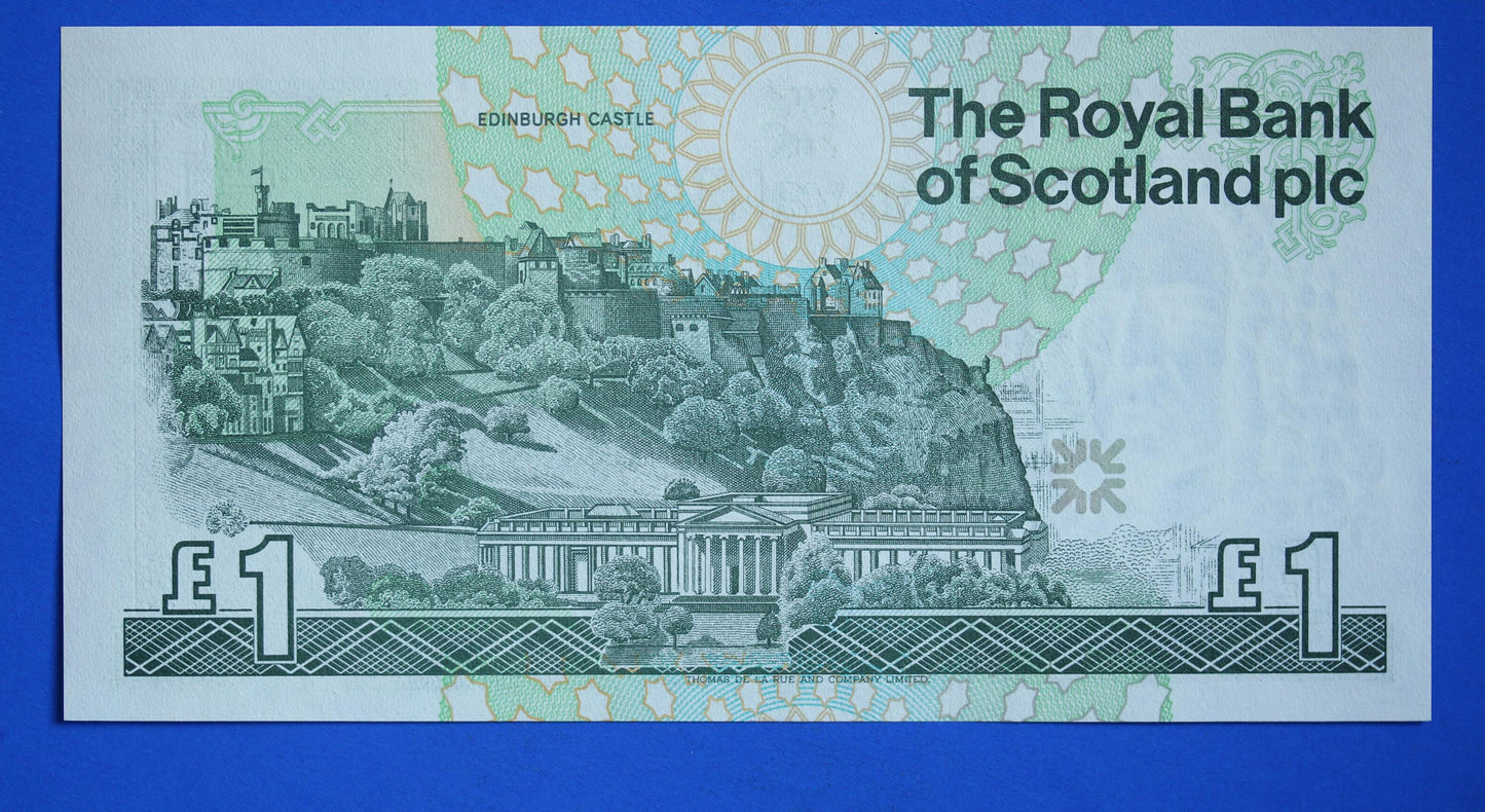 2 Royal Bank of Scotland plc One Pound Banknotes, Consecutive Numbers, Scottish Banknotes, Edinburgh Castle   [02/25 28099]