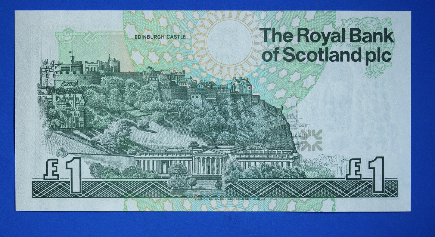 2 Royal Bank of Scotland plc One Pound Banknotes, Consecutive Numbers, Scottish Banknotes, Edinburgh Castle   [02/25 28106]