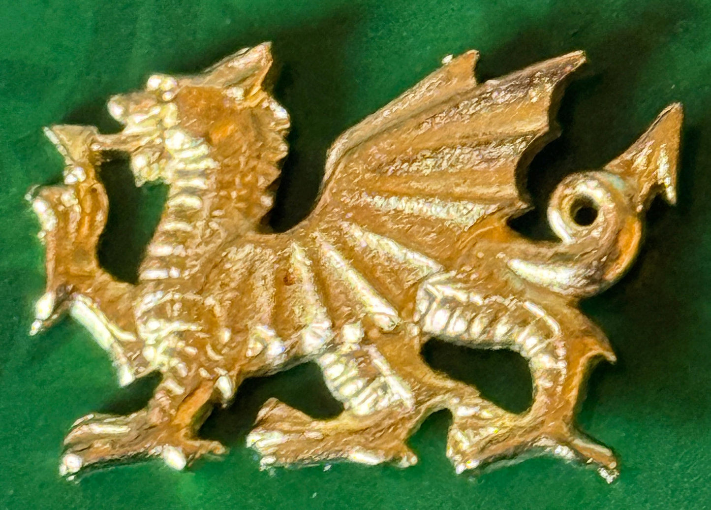 Welsh Dragon Pin Badge - Gold Plated, Wales Cymru *[WDGPIN]