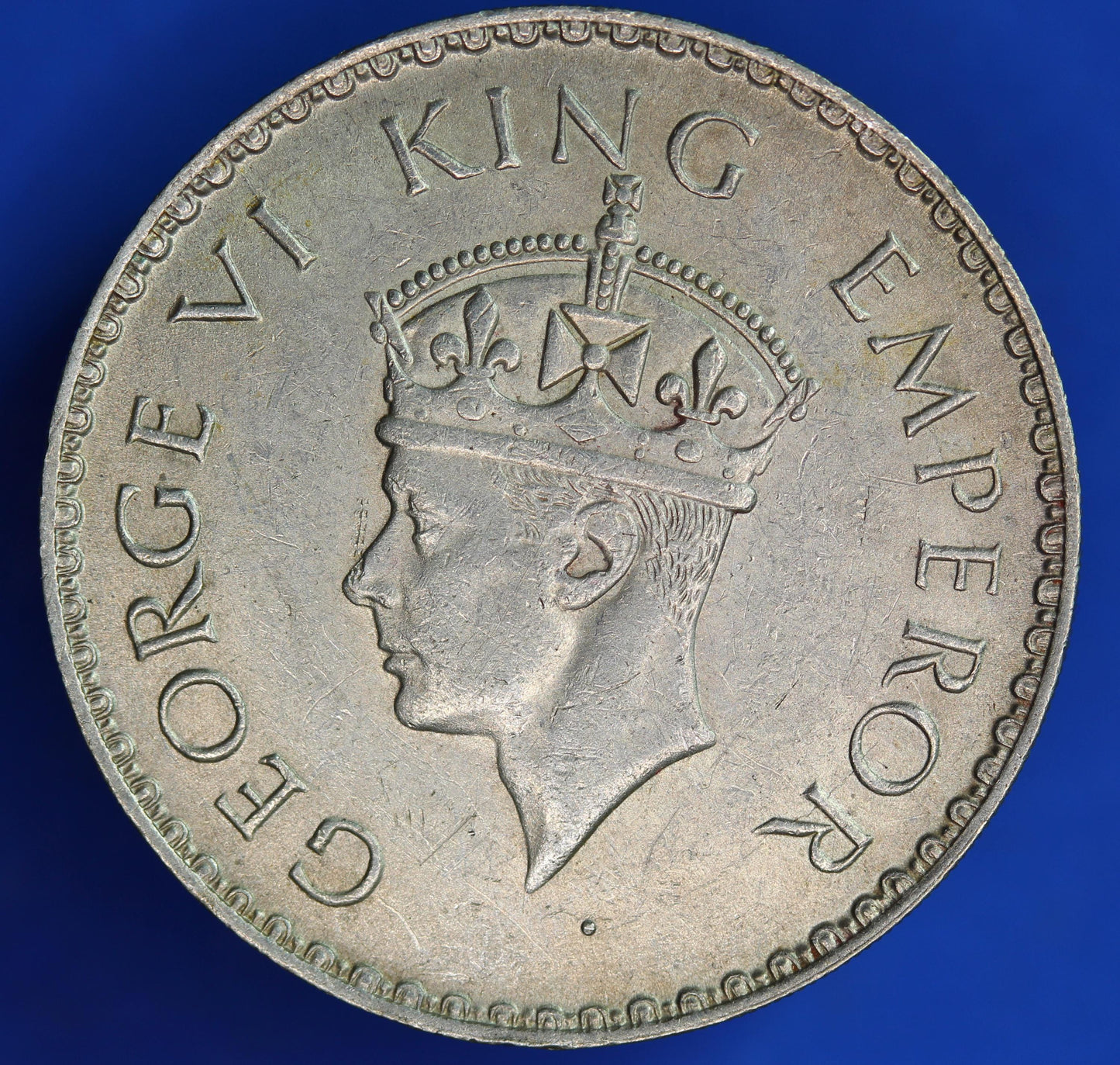 GENUINE - 1940 George VI India One Rupee coin, 50% silver   [04/25 30518]
