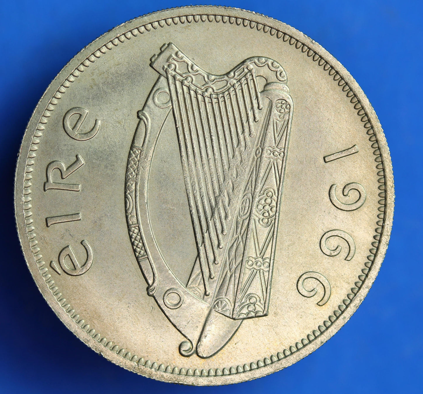 GENUINE 1966 Irish Half Crown 2/6 Ireland EIRE coin, Irish Hunter [04/25 32462]