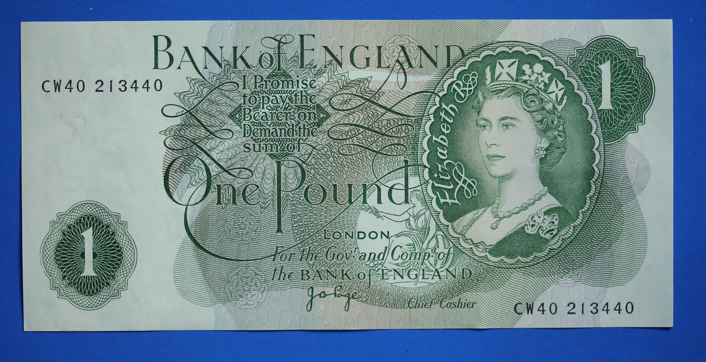 2x 1970 Bank of England One pound 1 pound JB Page Prefix "CW40" banknotes, Elizabeth II, CONSECUTIVE Numbers [06/25 32658]