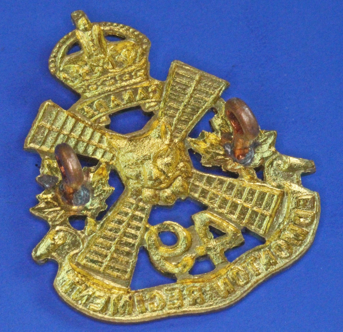 World Military Badges - Canada- The Loyal Edmonton Regiment Cap Badge, Kings Crown  [09/25 33161]