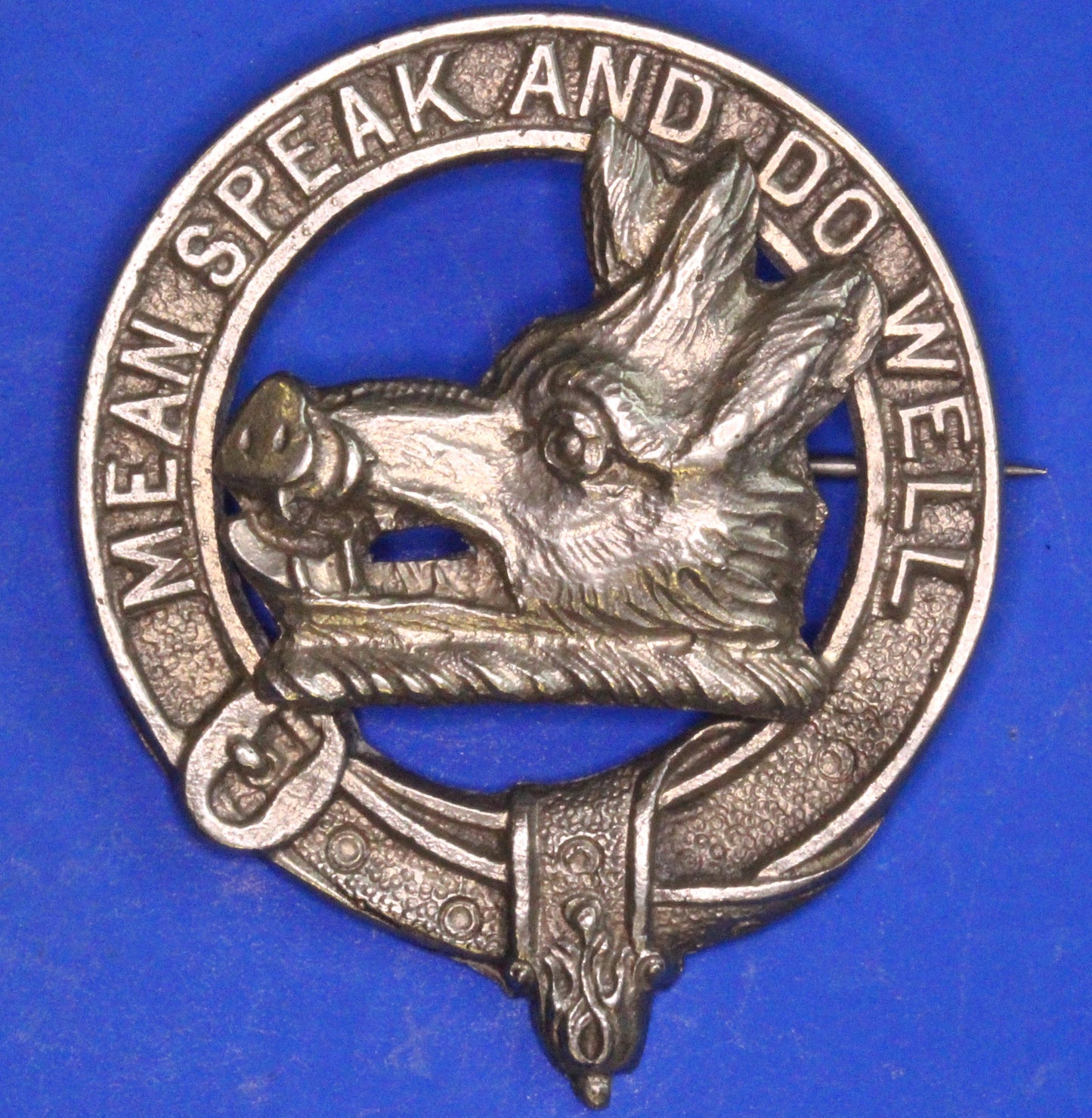 Vintage Scottish Clan Brooch /Bonnet Badge - Boar's Head   [10/25 33351]