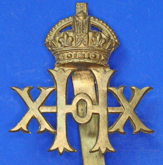 British Army Vintage World War 2 - 20th Hussars Cap badge, King's Crown        [09/25 33139]