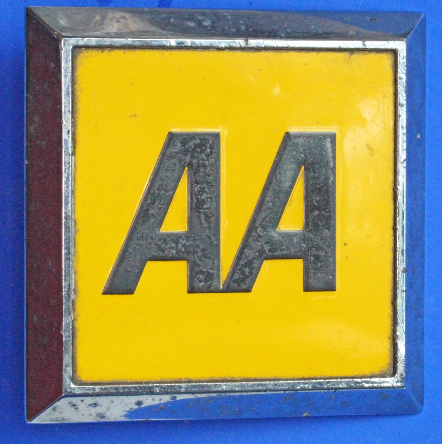 British Automobile Association AA members badge - post 1967   [09/25 31227]