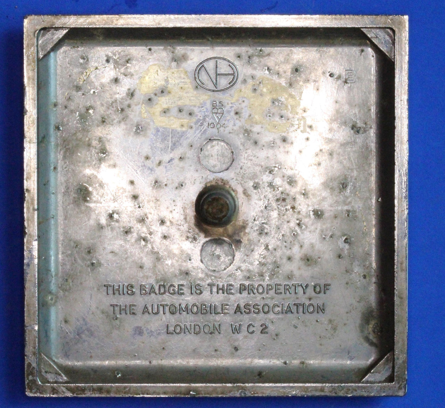 British Automobile Association AA members badge - post 1967   [09/25 31227]