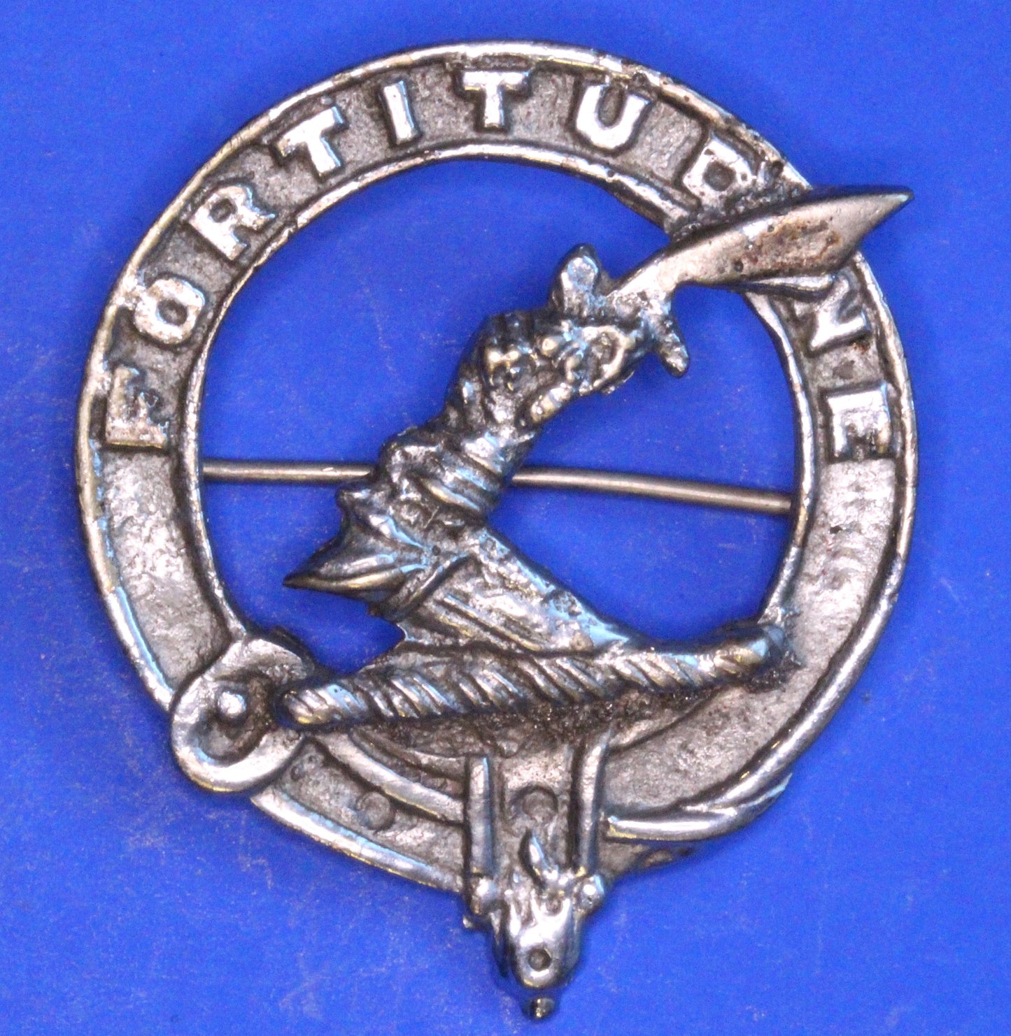 Vintage Scottish Clan Brooch /Bonnet Badge - MacRae   [10/25 33345]