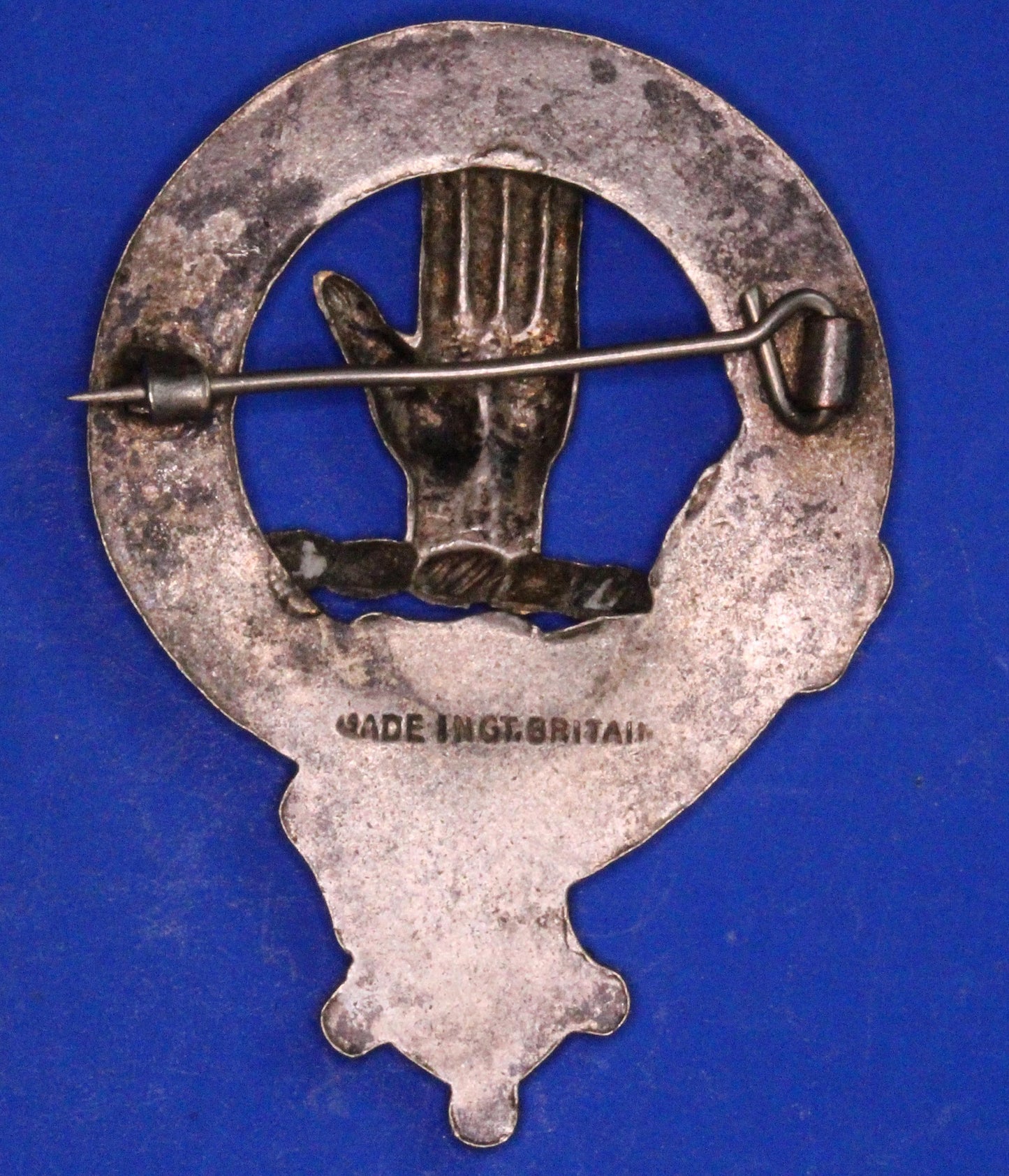 Vintage Scottish Clan Brooch /Bonnet Badge - Lamont   [10/25 33348]