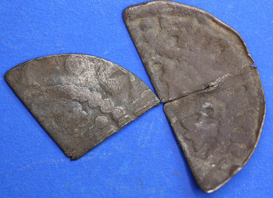 Medieval hammered short cross silver 1/4d & 1/2d, Total 0.69g      [10/25 33279]