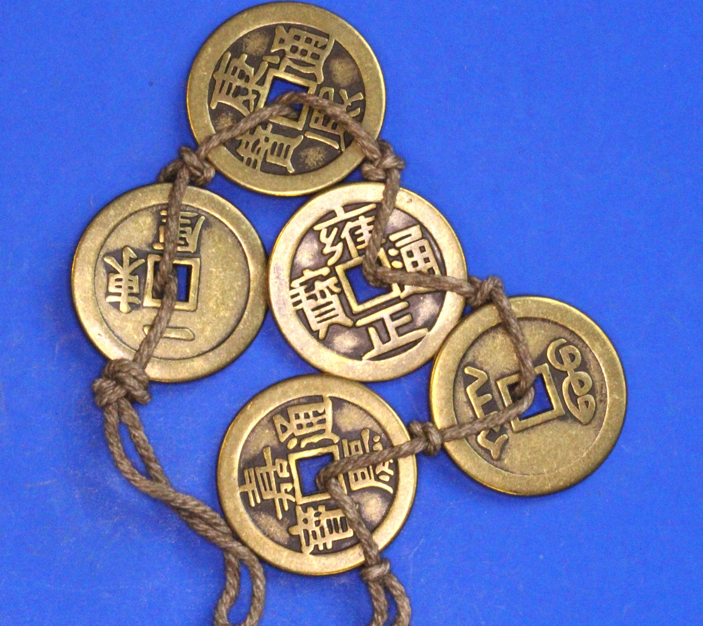 A string of 5 Vintage Brass Chinese Cash Coins, Various Emperors, 25mm   [10/25 33370]