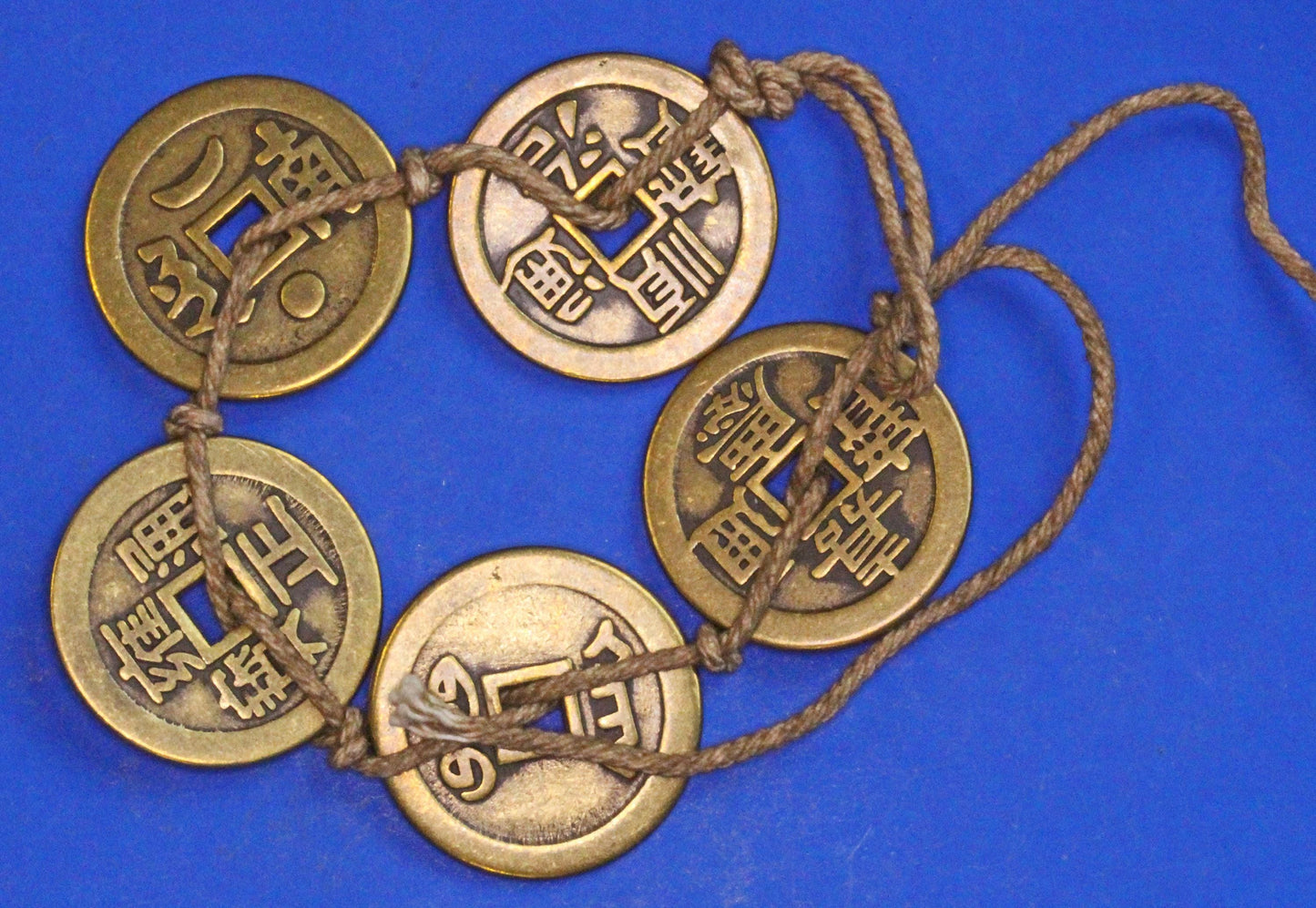 A string of 5 Vintage Brass Chinese Cash Coins, Various Emperors, 25mm   [10/25 33371]