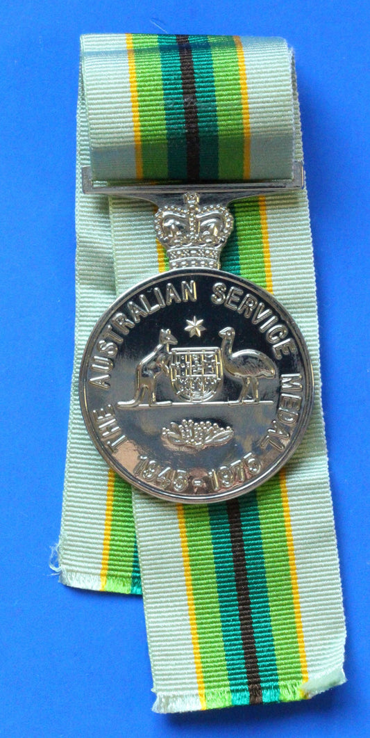 Australian Service Medal 1945-1975, Queen's crown       [11/25 33746]