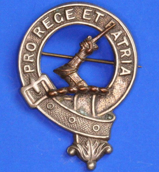 Vintage Scottish Clan Brooch /Bonnet Badge - PRO REGE Et ATRIA  [12/25 33469]