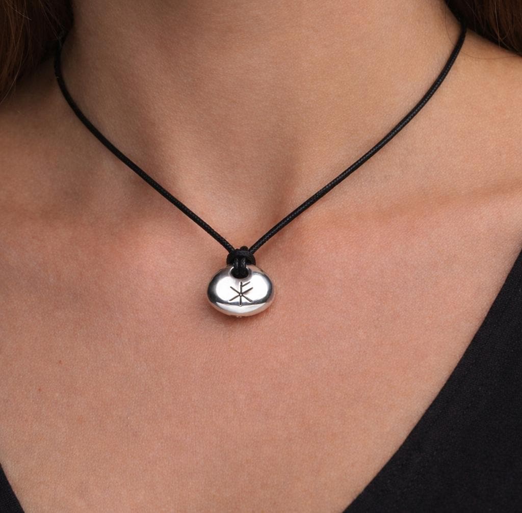 Viking Rune Stone Pendant - Wealth on a waxed cord, with information card [RUNEW]