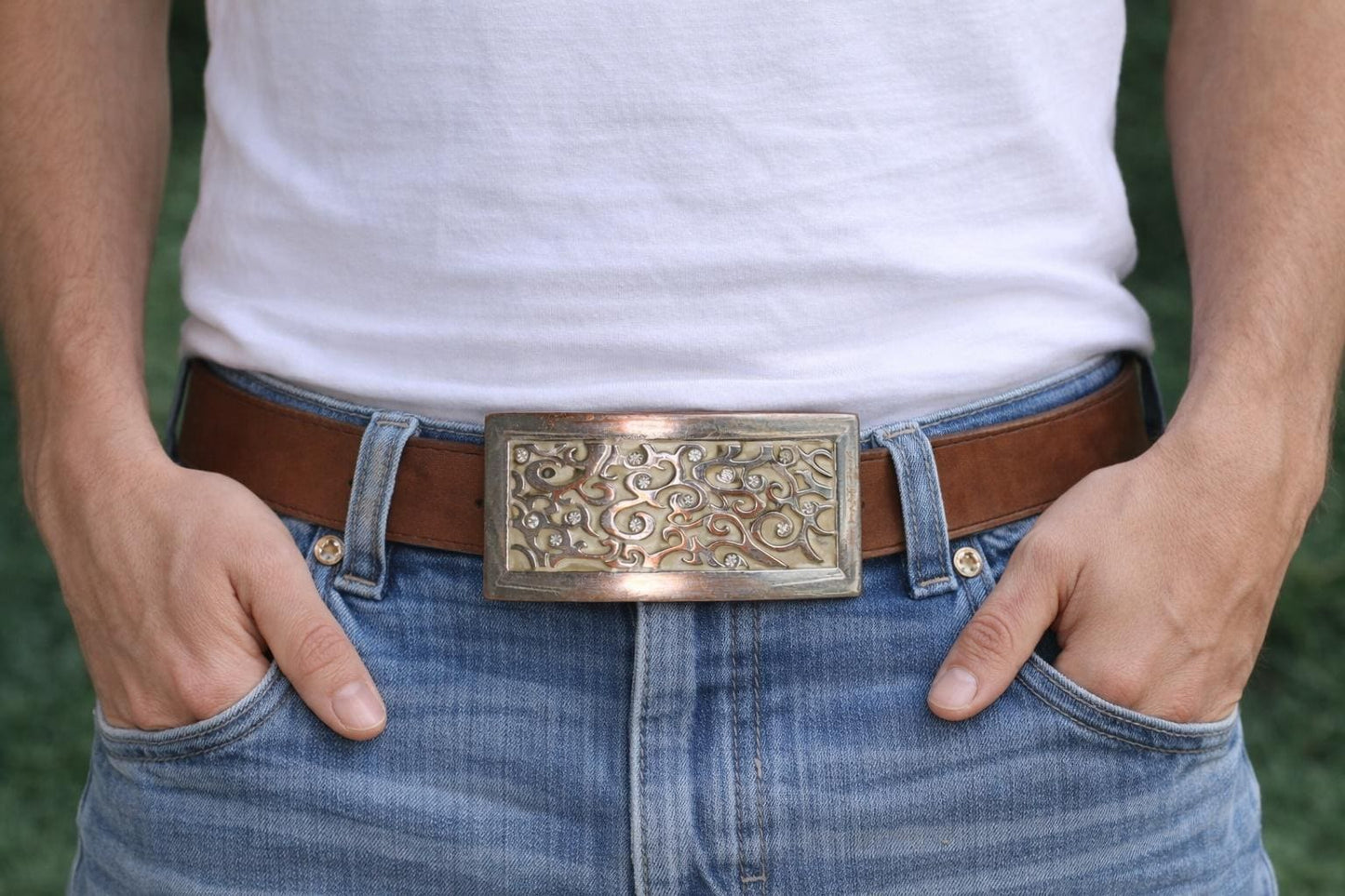 Vintage Rhinostone enamel belt buckle, stones missing, metal worn, for 1 1/2 inch belt  [R07/25 30580]