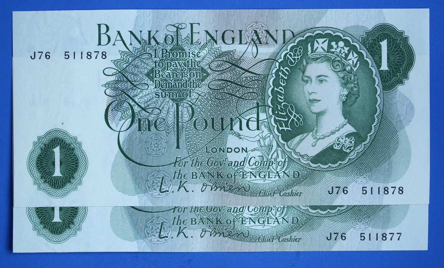 2x 1960 Bank of England One pound, O'Brien "J76" Elizabeth II banknotes CONSECUTIVE   [12/25 33898]