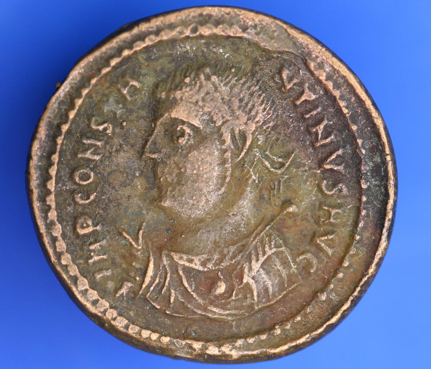 Roman bronze coin Licinius I (AD 308-324), 18mm   [12/25 33976]