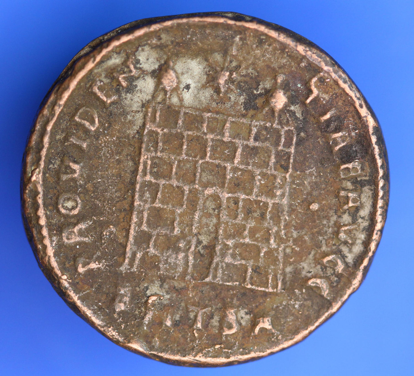 Roman bronze coin Constantine I AD 306-337, 18mm   [12/25 33981]