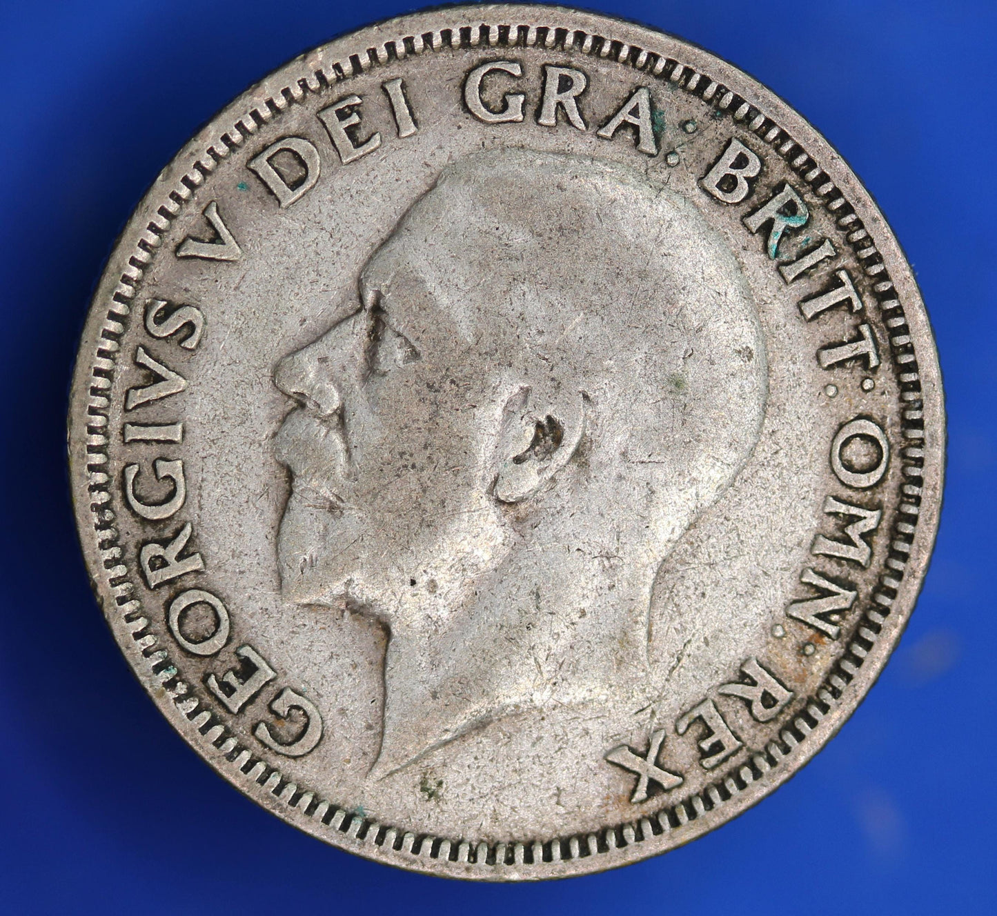 GENUINE British Coin -  1927 George V One Shilling, 50% silver coin  [01/26 34200]