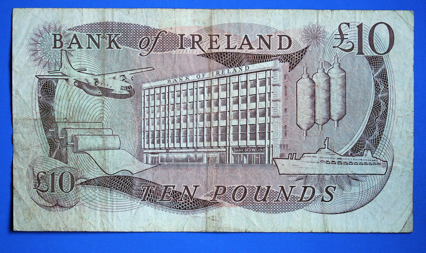1984 Bank of Ireland Ten Pound Banknote, Northern Ireland, Harrison "Y"   [01/26 34121]