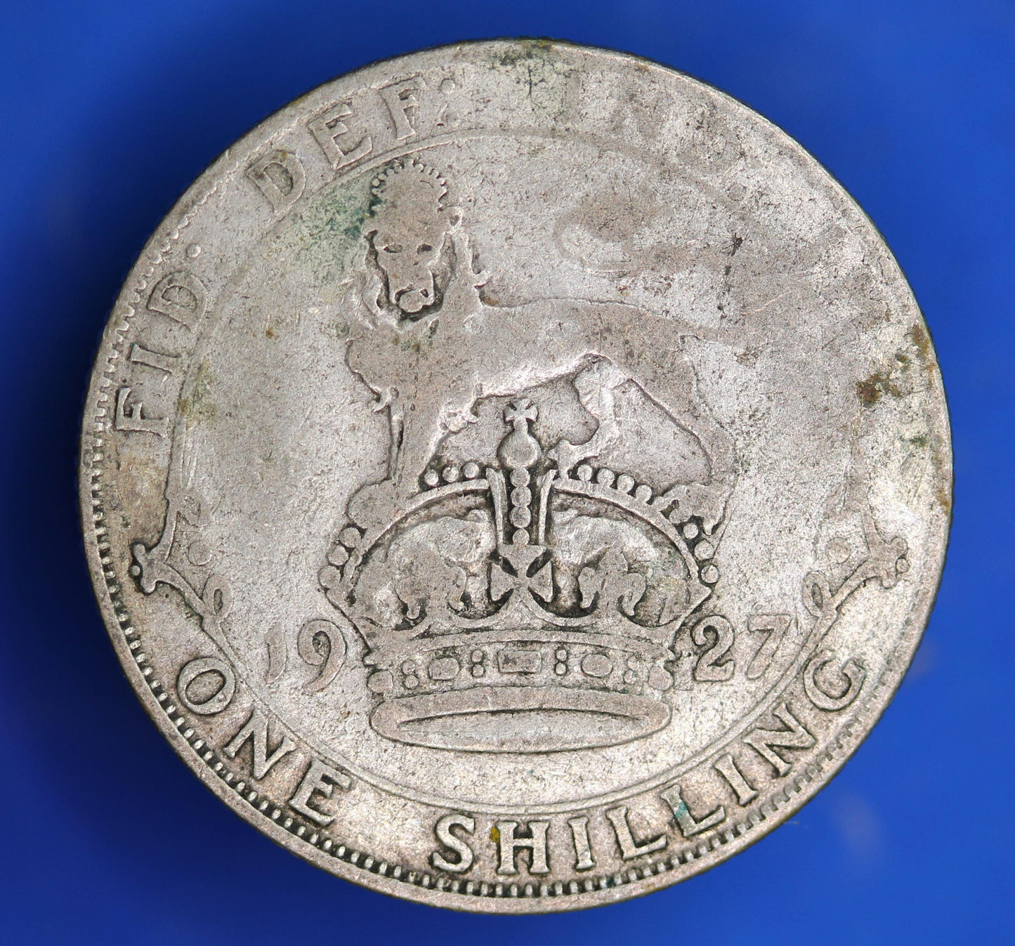 GENUINE British Coin -  1927 George V One Shilling, 50% silver coin  [01/26 34200]