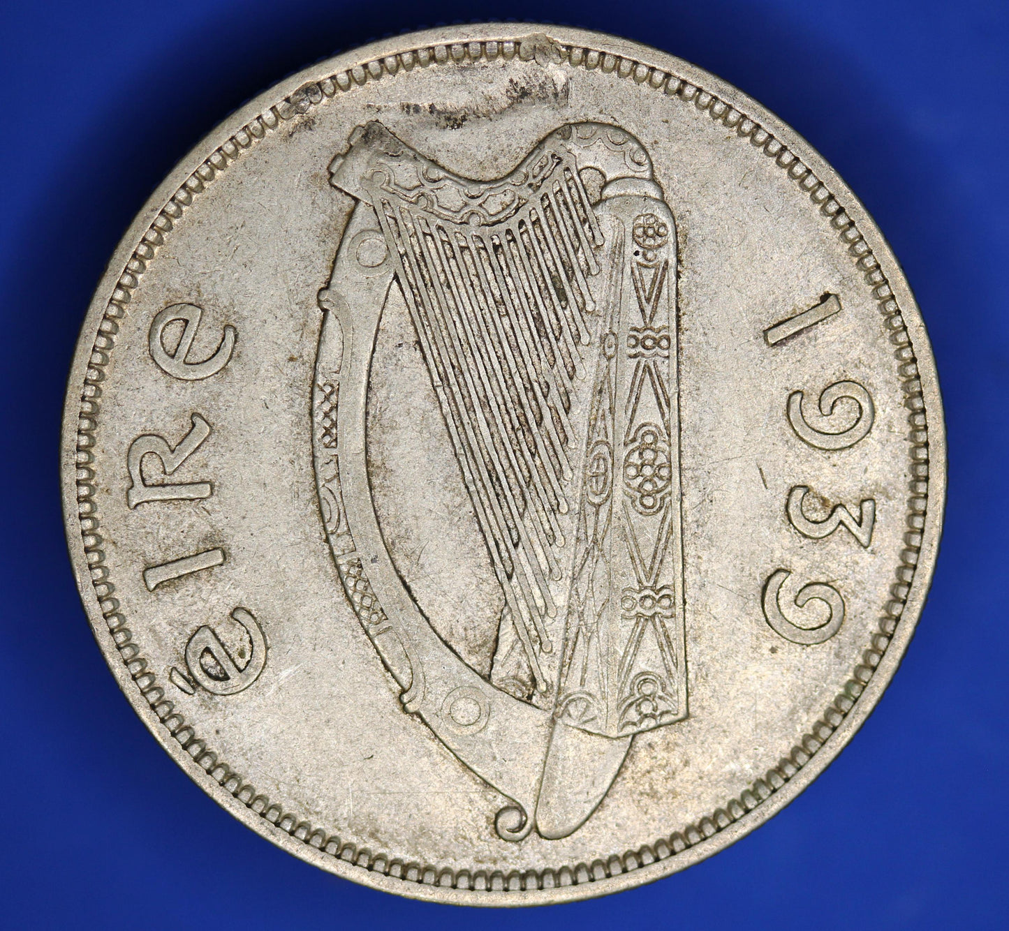 GENUINE 1939 Irish Half Crown 2/6 Ireland EIRE coin, 75% silver, Hunter Horse [02/26 34272]
