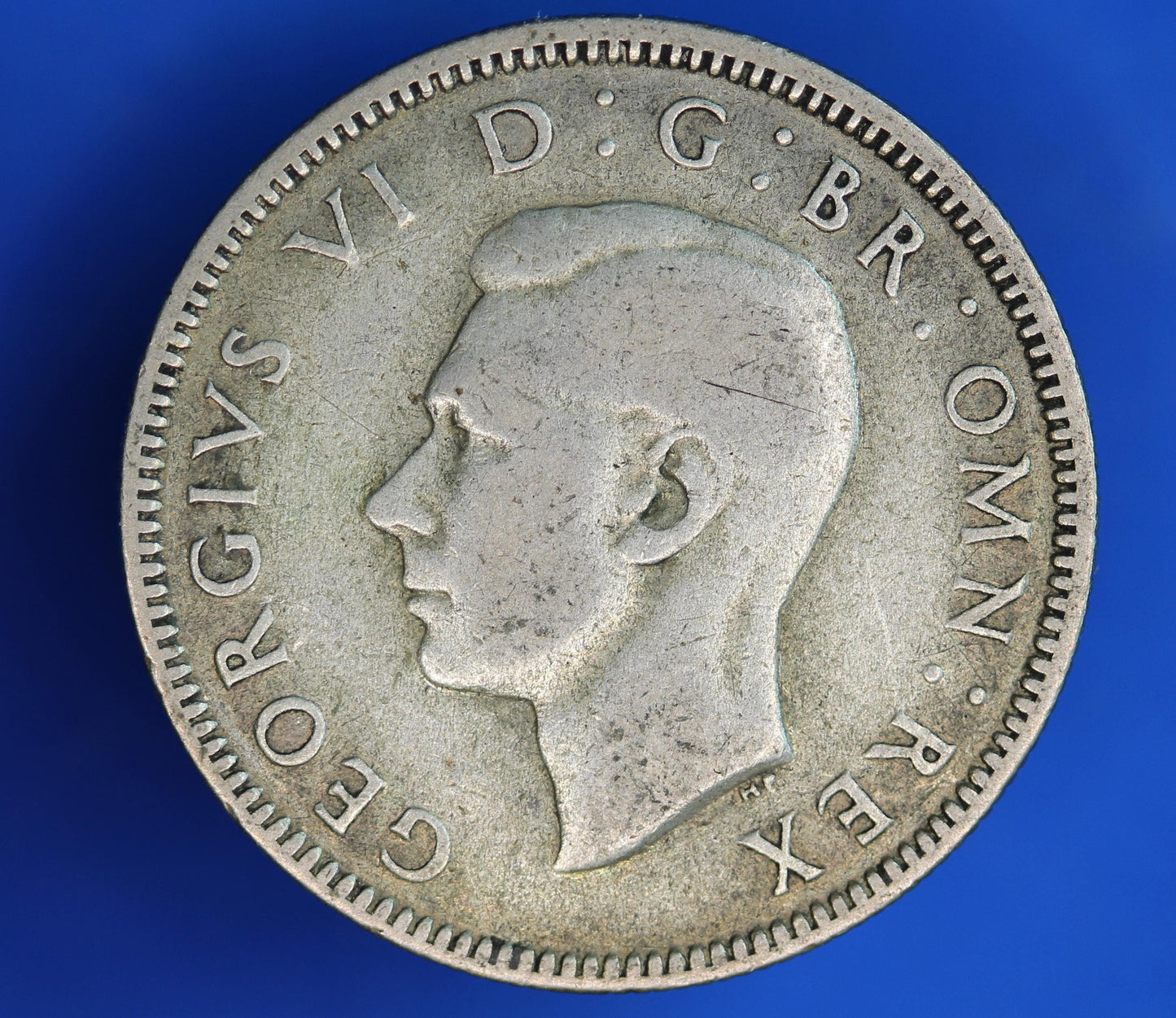 GENUINE British Coin -  1940 George VI Scottish One Shilling, 50% silver coin  [02/26 34511]