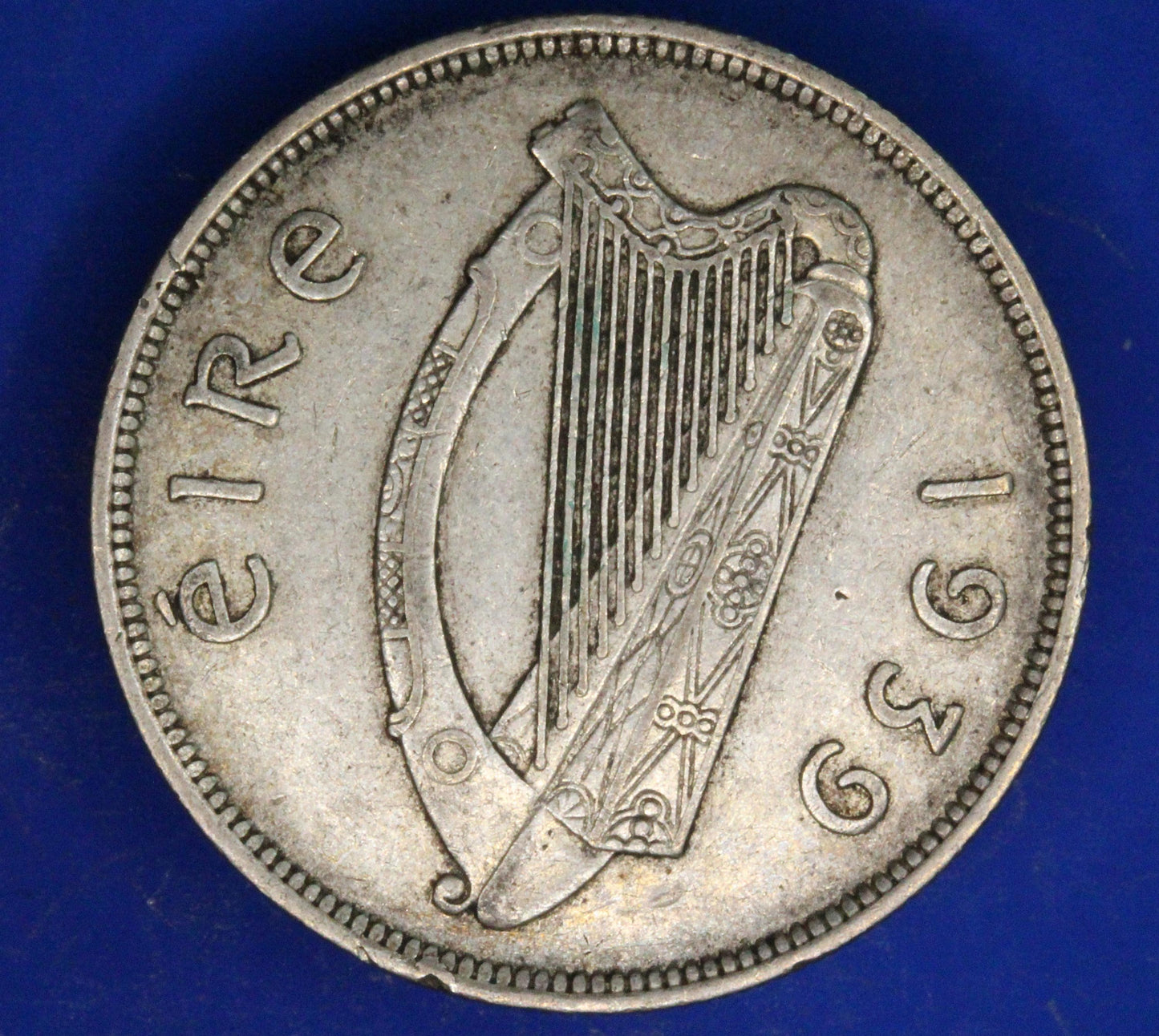 GENUINE 1939 Irish Half Crown 2/6 Ireland EIRE coin, 75% silver, Hunter Horse [02/26 34601]