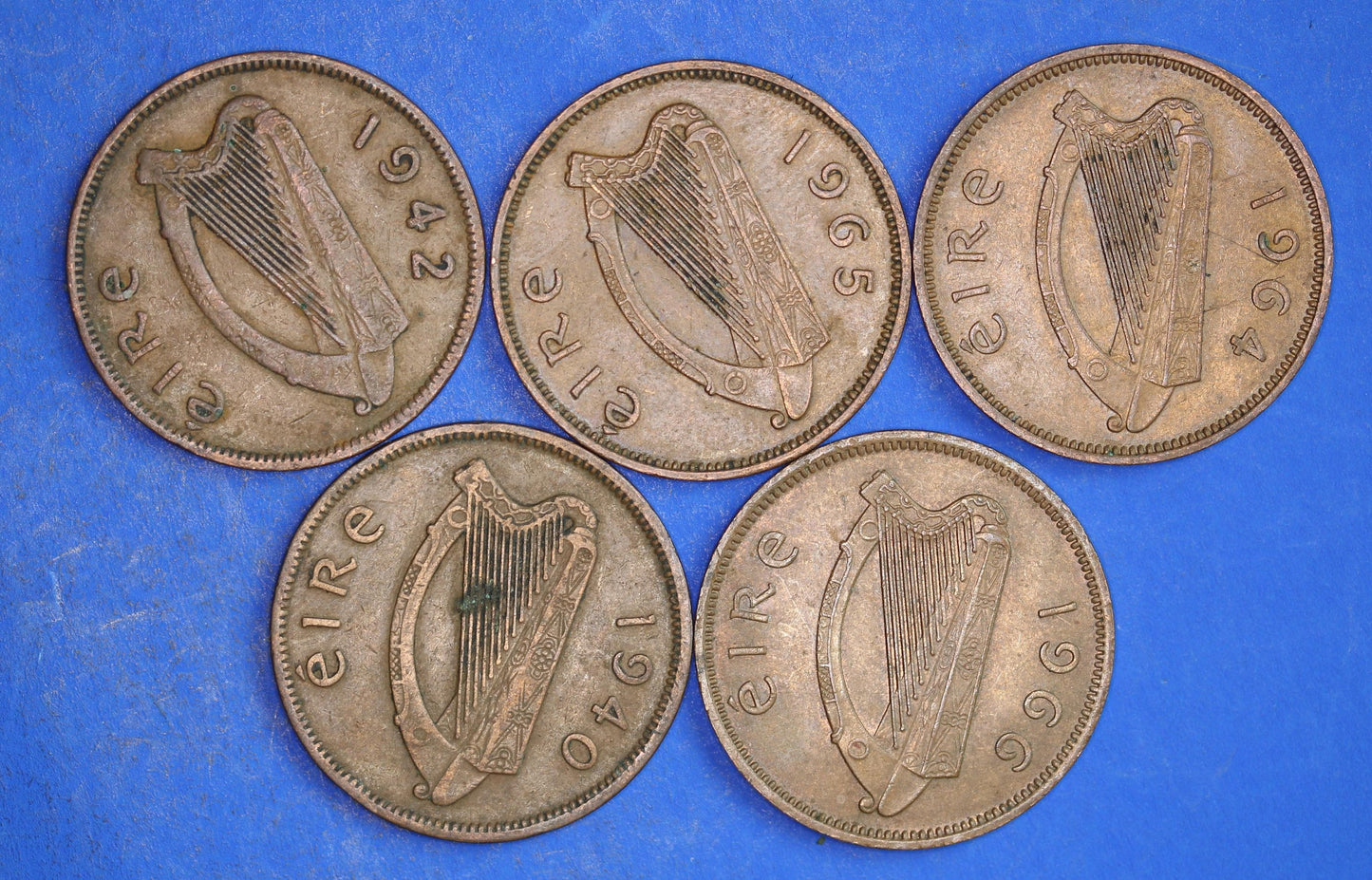 GENUINE Collection 5 Irish Half Penny Pennies 1/2d EIRE Ireland coins, different dates, Sow & Piglets [03/26 34815]