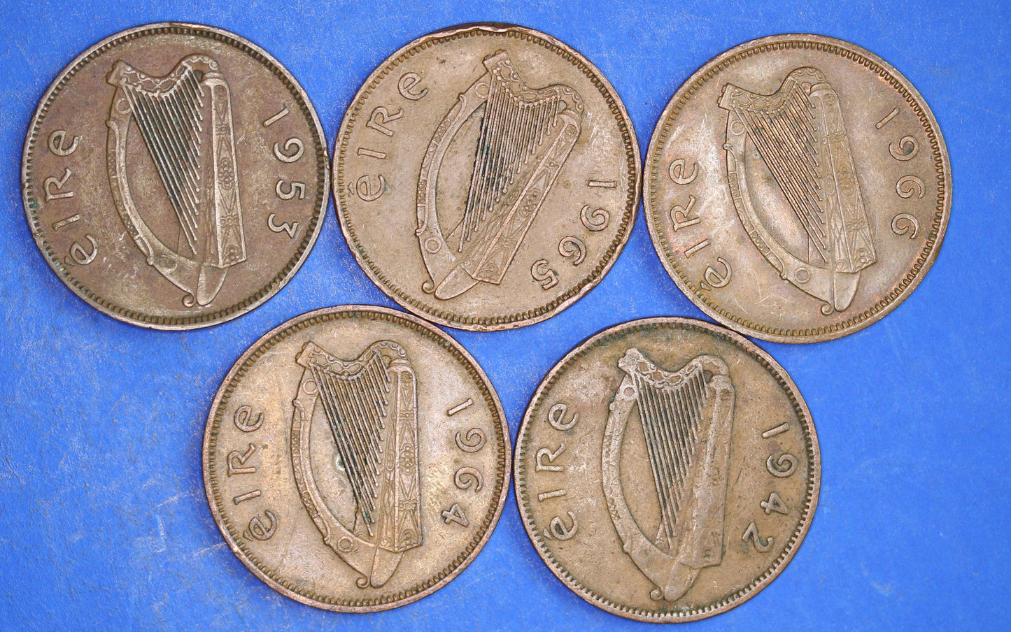 GENUINE Collection 5 Irish Half Penny Pennies 1/2d EIRE Ireland coins, different dates, Sow & Piglets [03/26 34814]